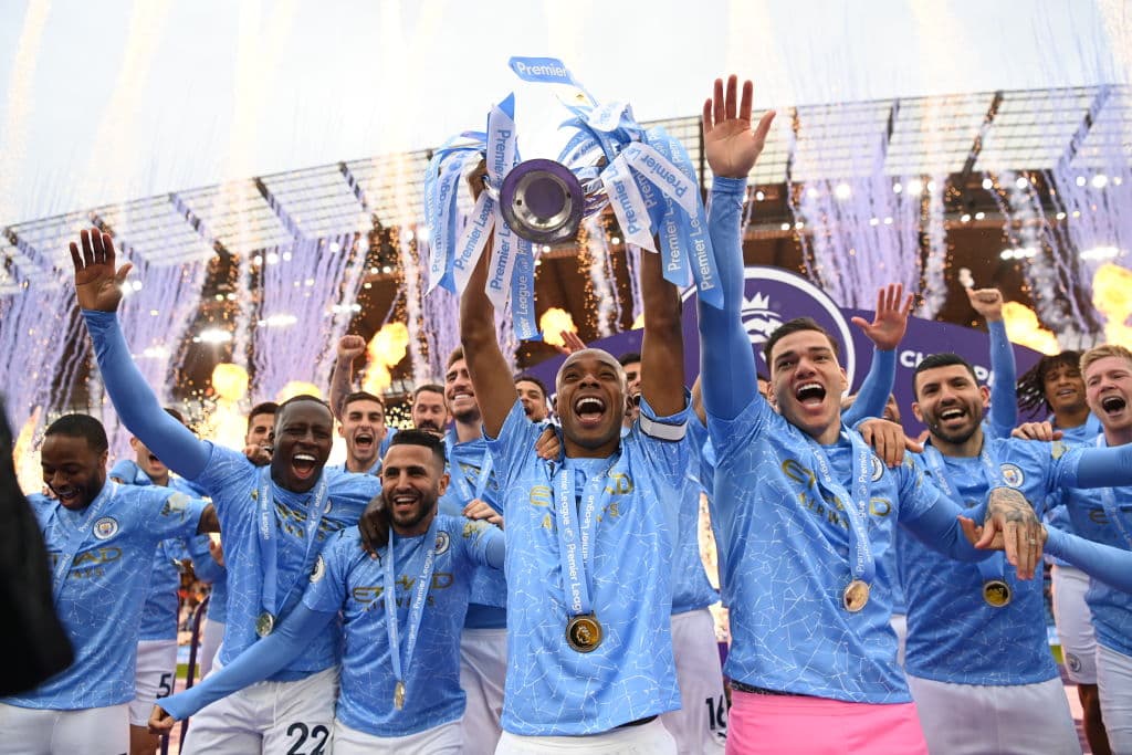 Manchester City reafirma ser el campeón y golea 5-0 al Everton de Ancelotti para cerrar con broche de oro esta Premier League. Sergio 'Kun' Aguero se despidió con doblete y sumando un total de 184 goles en su paso con los 'Cityzens', convirtiéndose en el máximo goleador con un mismo club.