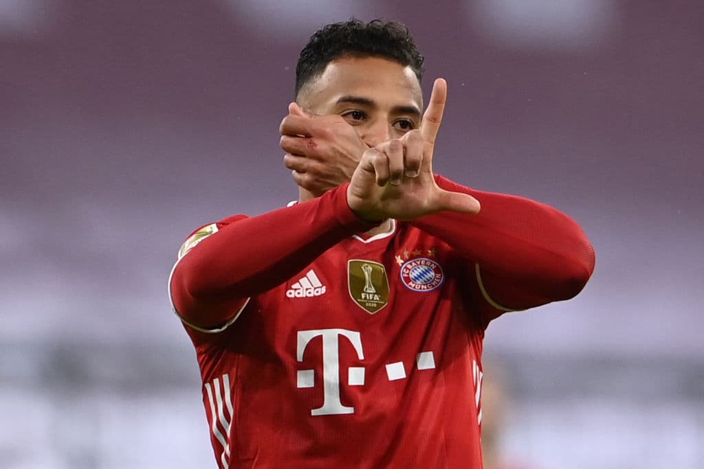 Bayern Munich empata 3-3 ante Arminia, tras ir perdiendo 2-0 en la primera mitad del encuentro en la Bundesliga. Con un campo nevado, los bávaros lograron la hazaña con goles de Lewandowski, Tolisso y Alphonso Davies. Por parte de los de Bielefeld, Vlap, Pieper y Gebauer fueron los autores de los goles para cerrar la J21.