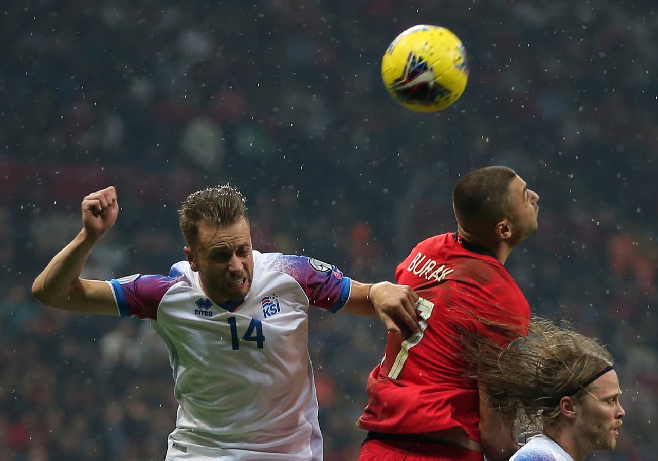 La Selección de Turquía aguantó el 0-0 ante los islandeses y eso le bastó para consumar su clasificación al torneo de selecciones más importantes en el futbol de Europa.