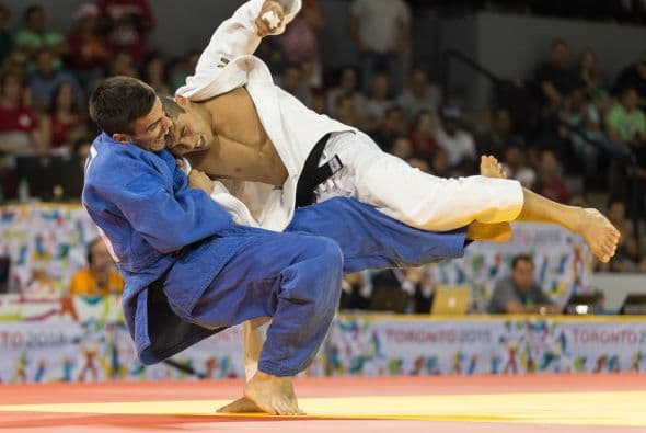 El puertorriqueño Augusto Miranda y el canadiense Arthur Margelidon completaron el podio de los menos 73 kilos, al colgarse los bronces. De paso, la presea de Miranda fue la primera que obtiene Puerto Rico en las justas. 