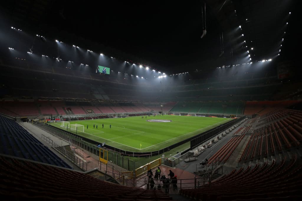 Lluvia de goles cayó en San Siro, donde el Milan se lleva la victoria 4-2 ante el Celtics en la UEFA Europa League. Tom Rogic abrió el marcador para la escuadra verde y Odsonne Edouard los ponía ya dos tantos arriba, pero la escuadra rossonera despertó y anotó cuatro tantos por parte de Calhanoglu, Castillejos, Hauge y Díaz durante la quinta Jornada.