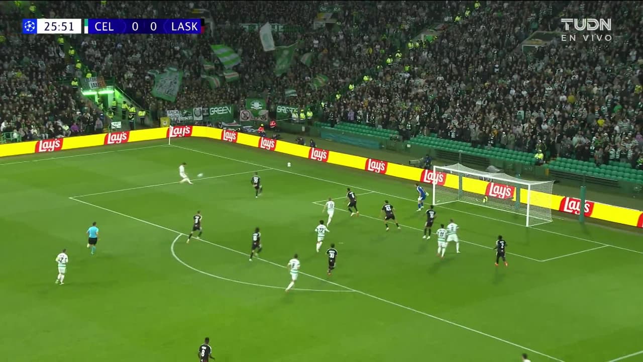 ¡GOL!  anota para Celtic. Benjamin Nygren