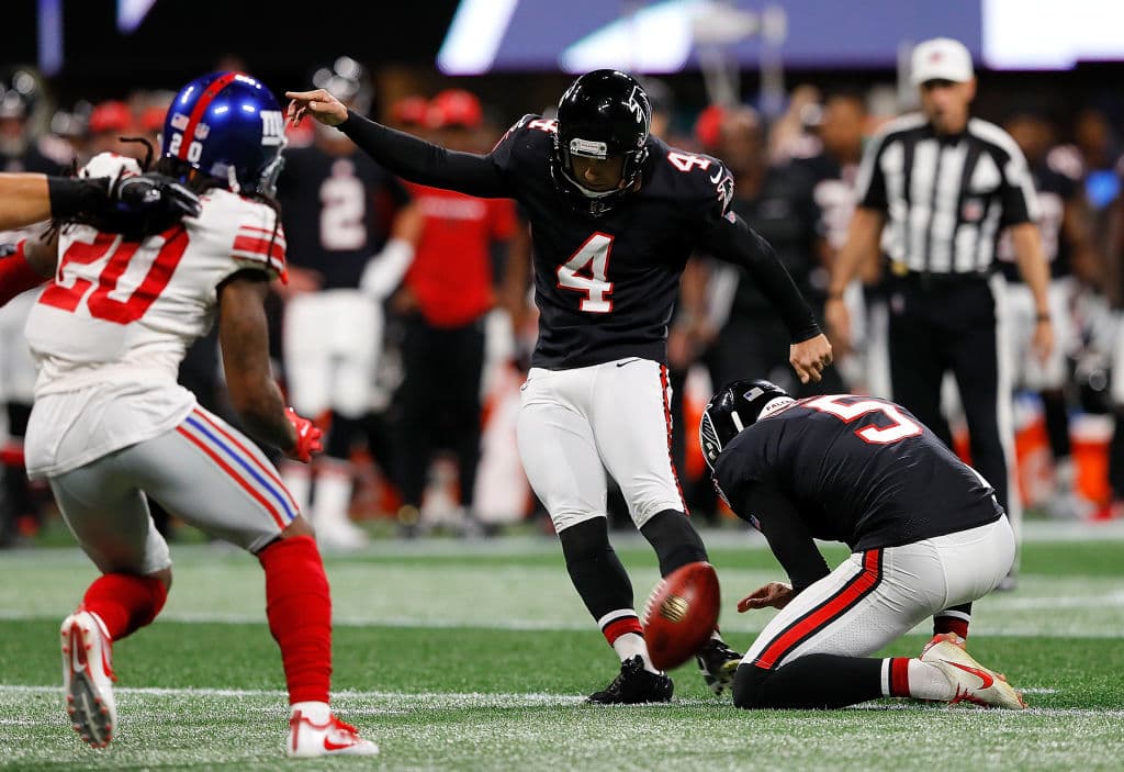 Restando 1:55 en el juego, Tavecchio pateó su cuarto gol de campo de la noche, de 56 yardas, para poner la pizarra 23-12. Pateó otros dos de 40 y 50 yardas respectivamente.