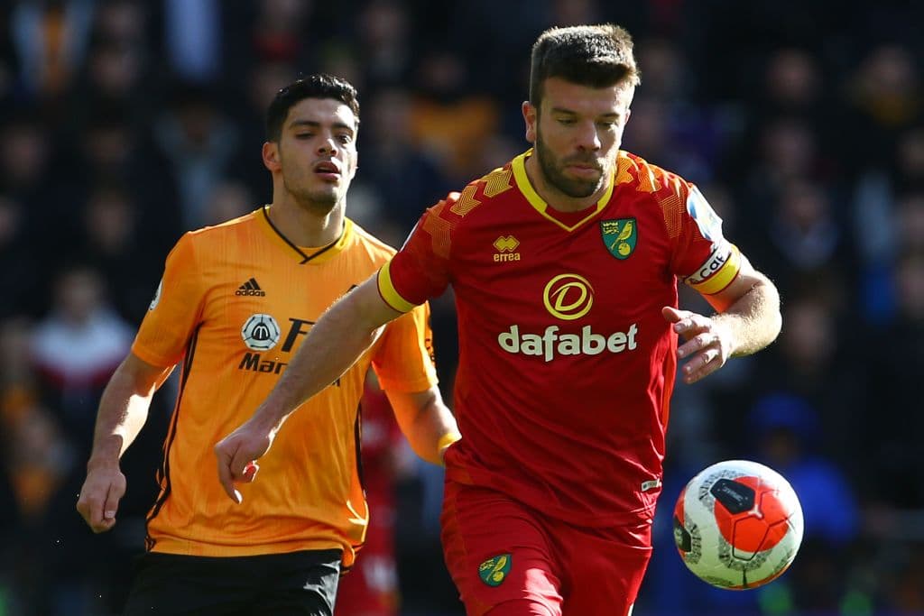 El ariete entró de titular y salió de cambio ovacionado por los aficionados al minuto 72 por el otro goleador del equipo, Adama Traoré.