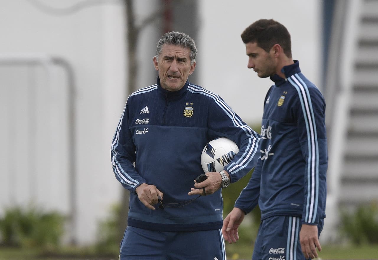 Sus actuaciones no pasaron desapercibidas para el entonces DT de la Argentina, Edgardo Bauza.