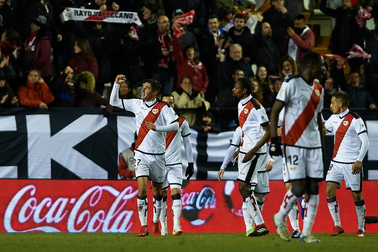 Santi Comesaña, al minuto 22 del primer tiempo, y Adri Embarba, al minuto 28, pusieron el 2-0 para el local.