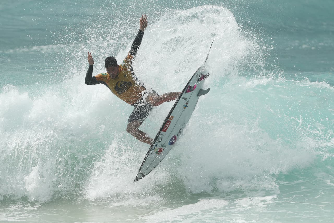 El surf vive una competencia con sus grandes figuras en el Quiksilver Pro and Boost Mobile Pro Gold Coast en Australia, dando muestras de exigencia y espectáculo, cualidades que le dieron un lugar en los Olímpicos de Tokio 2020.