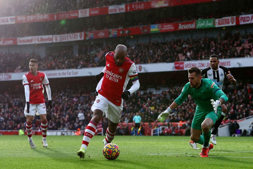 Arsenal no sufre en casa y vence 2-0 al Newcastle United, Aston Villa le hace la diablura al Crystal palace y les pegan 1-2, Liverpool muestra su poderío goleando 4-0 al Southampton y Brighton & Hove Albion no se hace daño con el Leeds United y firman el 0-0.