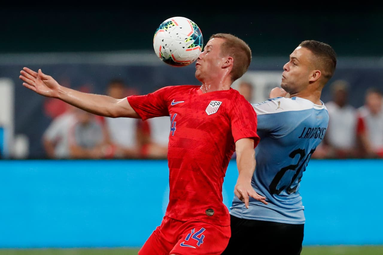 El equipo de las barras y las estrellas empata a un gol en casa ante la garra charrúa en partido amistoso. Los tantos fueron de Rodríguez al '50 y de Morris al '79.