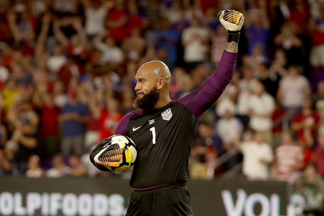 Sólo Kasey Keller cuenta con 47 atajadas, tres más que Tim Howard (42).