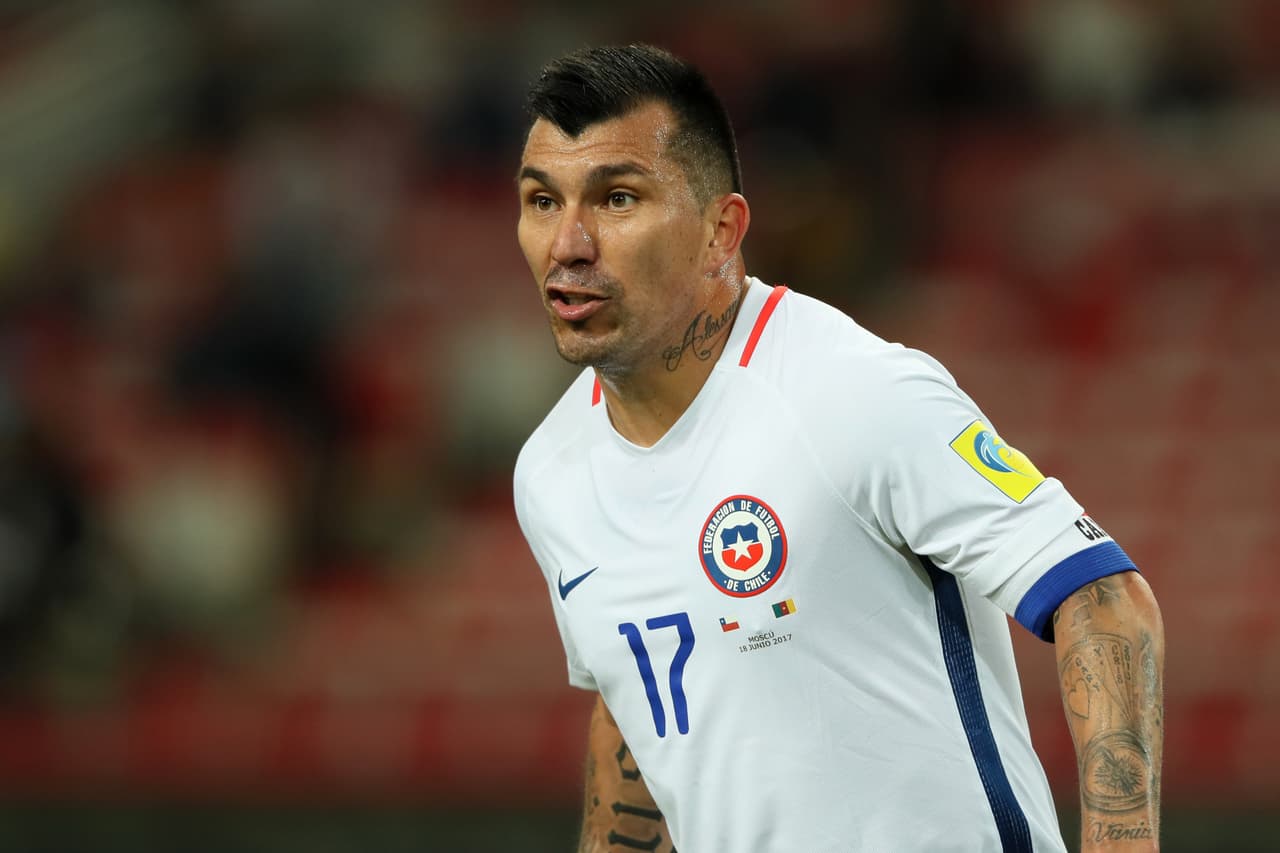 En Chile aseguran que el 'Pitbull' Medel ya tiene la piel de Tigres