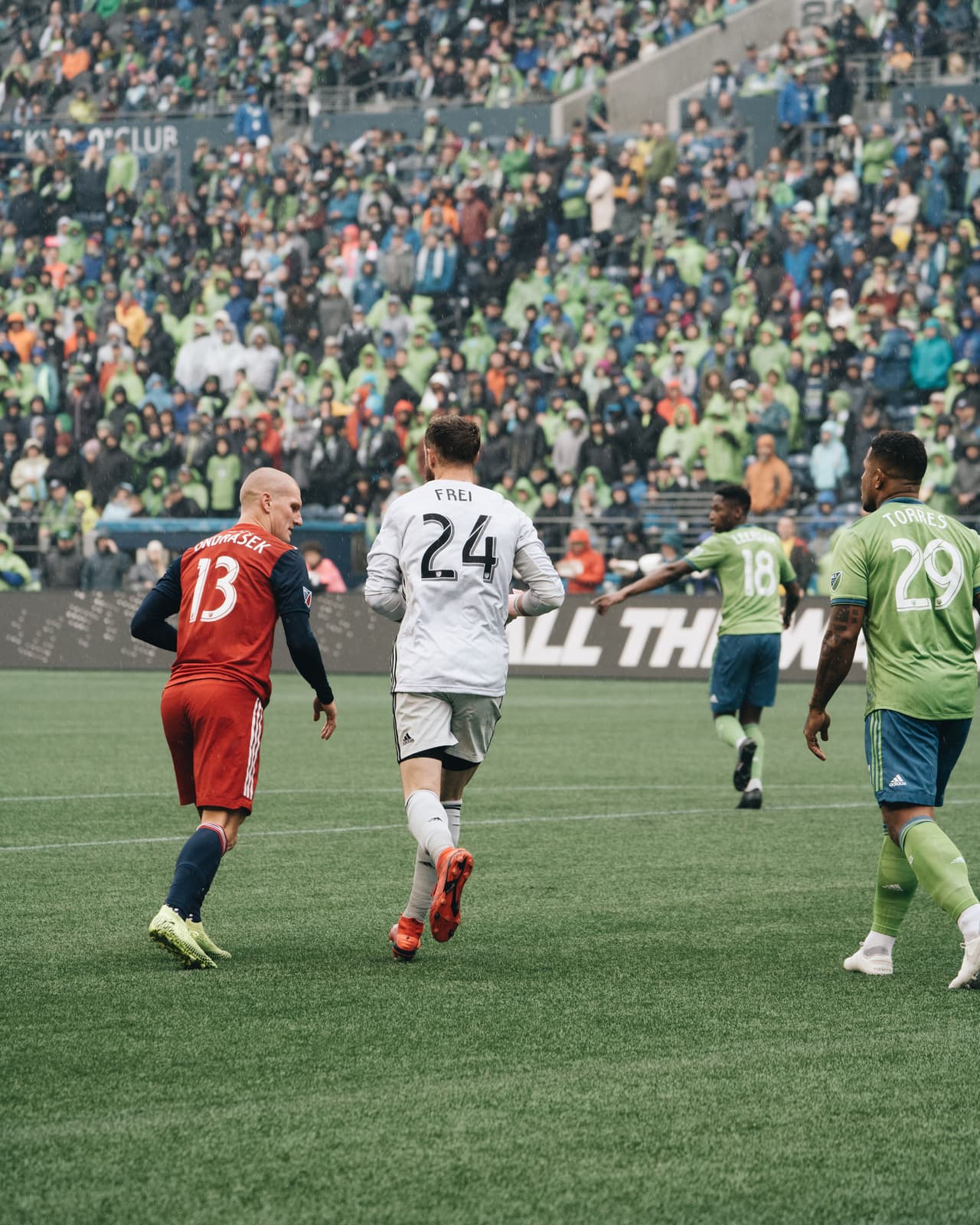 Con triplete de Jordan Morris (22, 74, 114), Seattle se impone 4-3 a dllas para conseguir su pase a la Semifinal de Cionferencia.