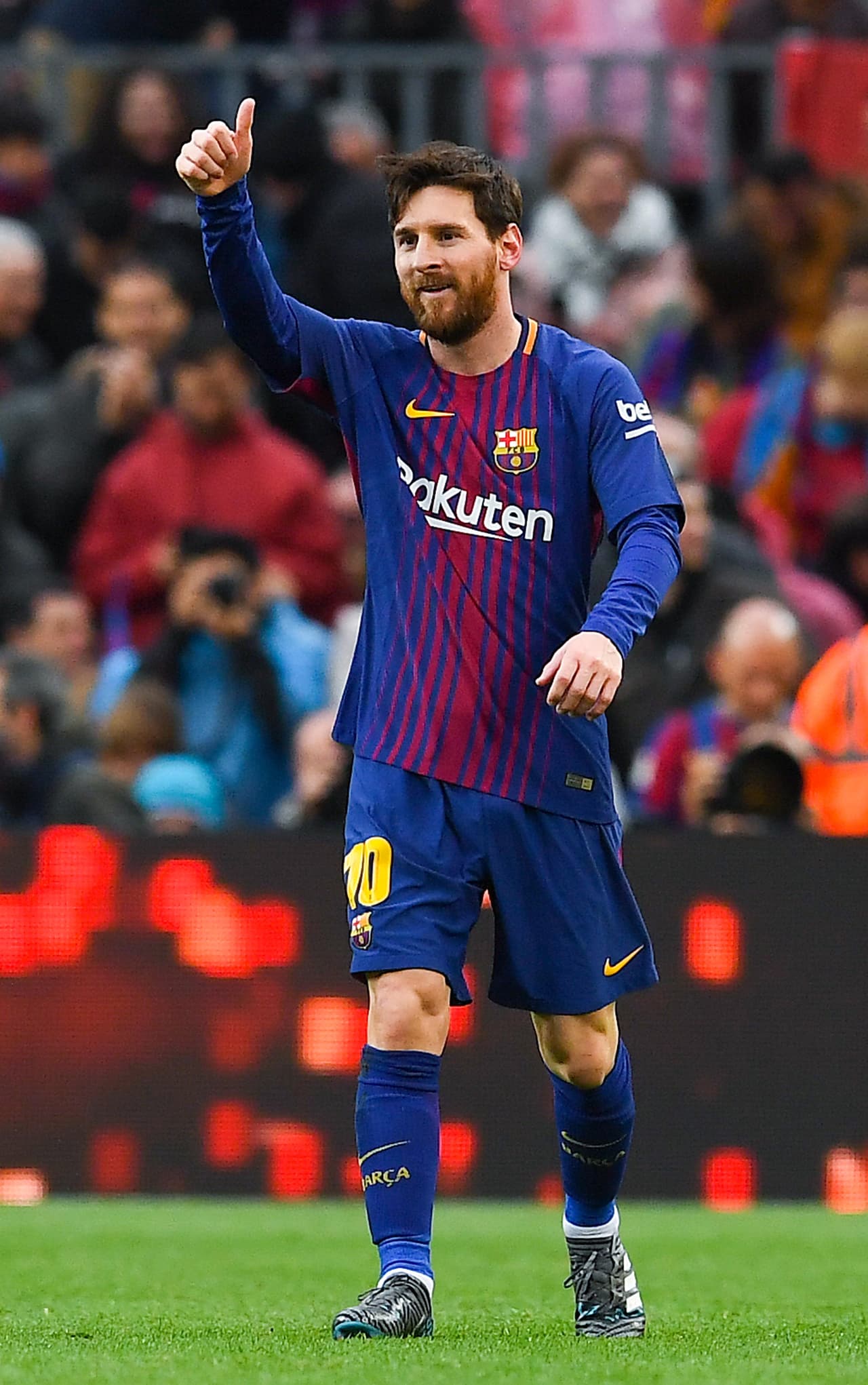 1. Lionel Messi (Barcelona) - 24 goles.