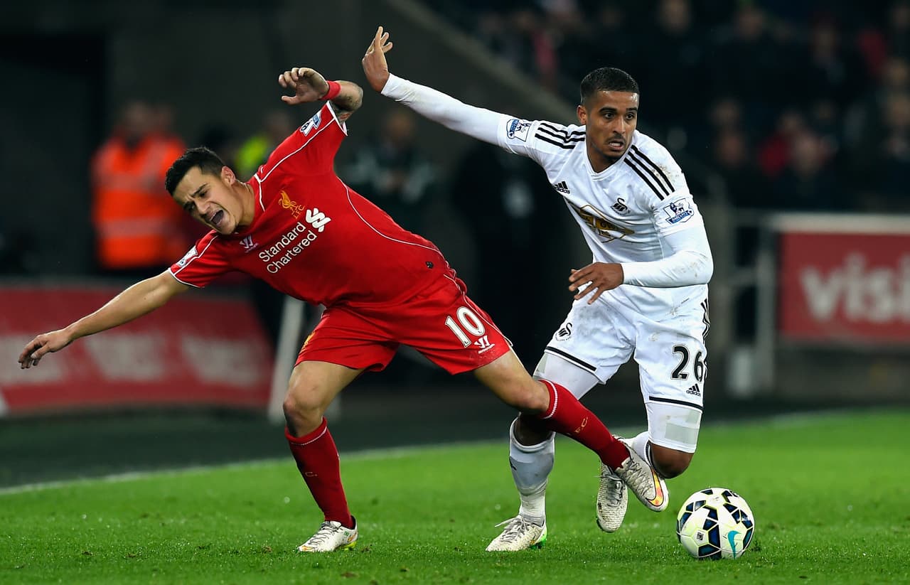 El Swansea City es otro de los conjuntos que buscará mantenerse en competencia como lo hiciera el torneo pasado. Para ello trataron de mantener todo el plantel y adquirieron a Kyle Naughton proveniente de Tottenham.