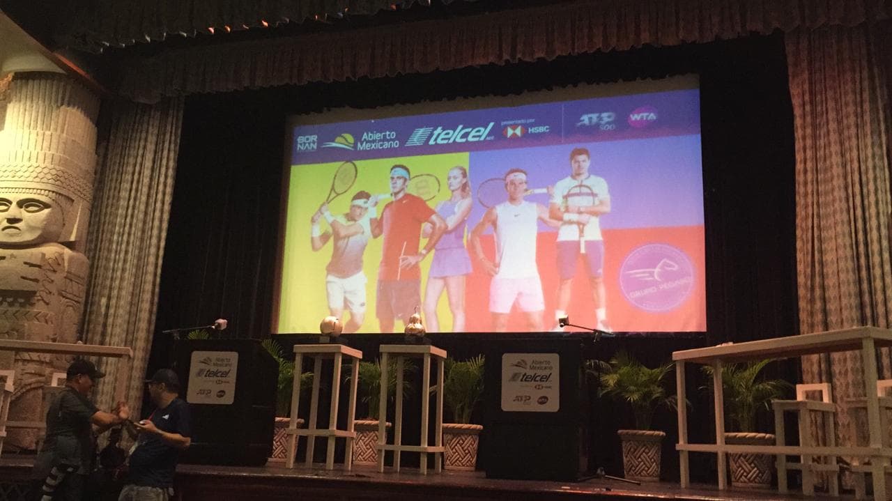 Este sábado se efectuó el sorteo del cuadro principal del Abierto Mexicano de Tenis y no decepcionaron los juegos que se vienen, tanto en el lado de las mujeres como en el de los hombres.