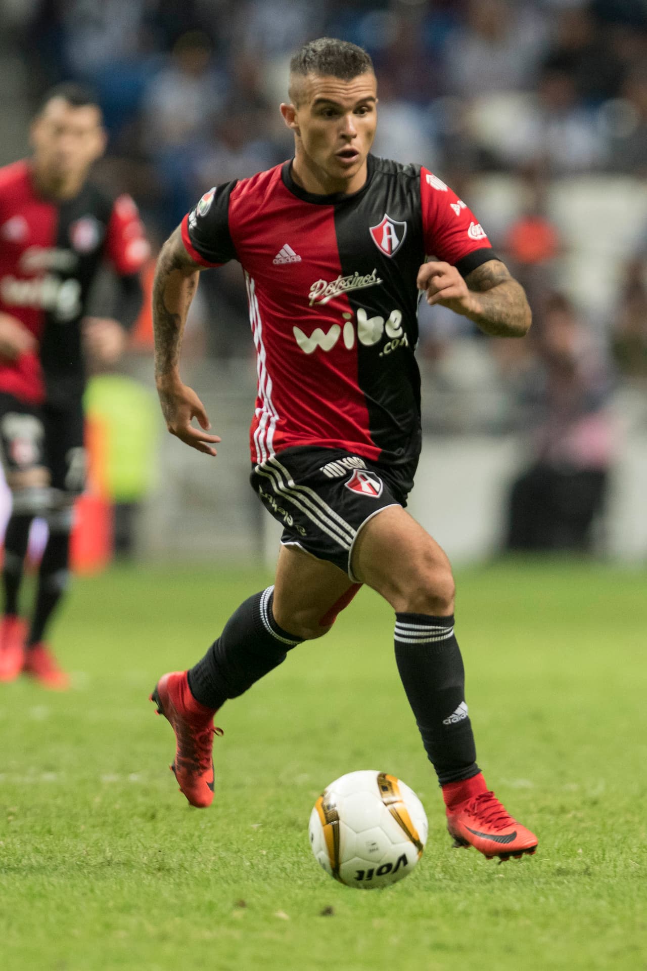 Losa Rojinegros estuvieron muy activos este inicio de la semana y Christian Tabó y Diego Cruz pasaron en calidad de préstamo al Puebla.