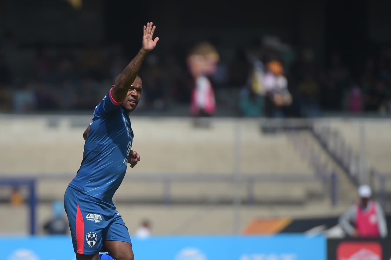 Monterrey se llevó un botín de su visita a Pumas aunque quedó con la tristeza de perder la ventaja que tenía con un hombre de más.