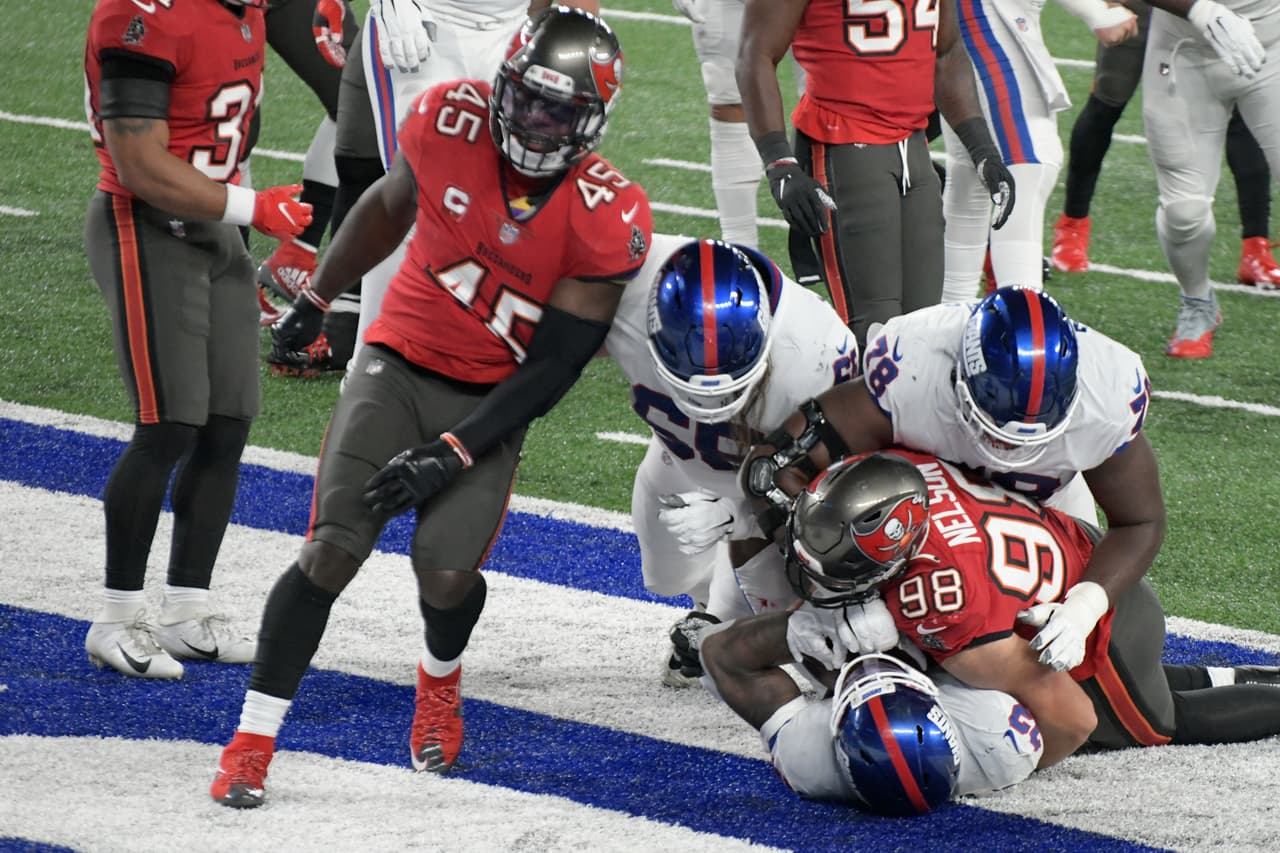 Con polémica incluída, los Tampa Bay Buccaneers consiguen un agónico triundo de 25-23 sobre los New York Giants.