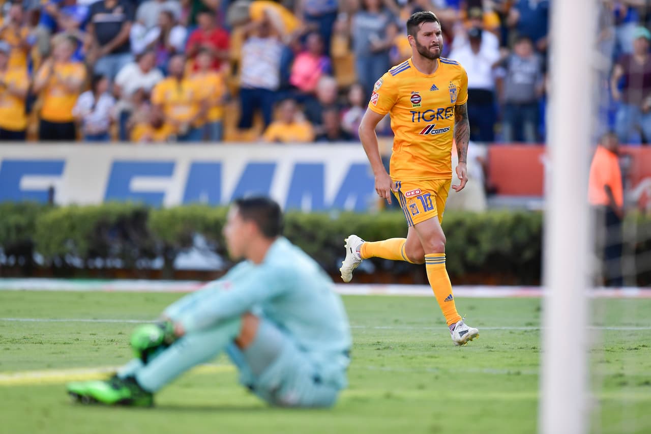 El delantero europeo no decepcionó. En 18 minutos marcó un hat-trick y con eso fue suficiente para deslumbrar a todos los que presenciaron el encuentro.