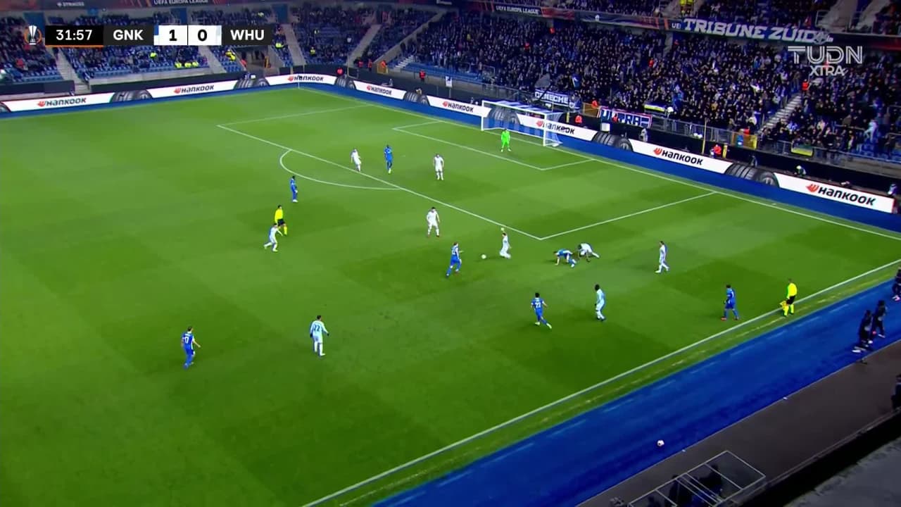 ¡TIRO ATAJADO! disparo por Joseph Paintsil.