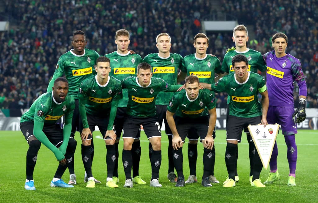 Borussia Moenchengladbach se enfrentará al Basaksehir en su busca por clasificar a la siguiente ronda. actualmente es el líder del grupo con puntos empatado con la Roma. para poder acceder a la siguiente fase deberá ganar o empatar y que la Roma empate.