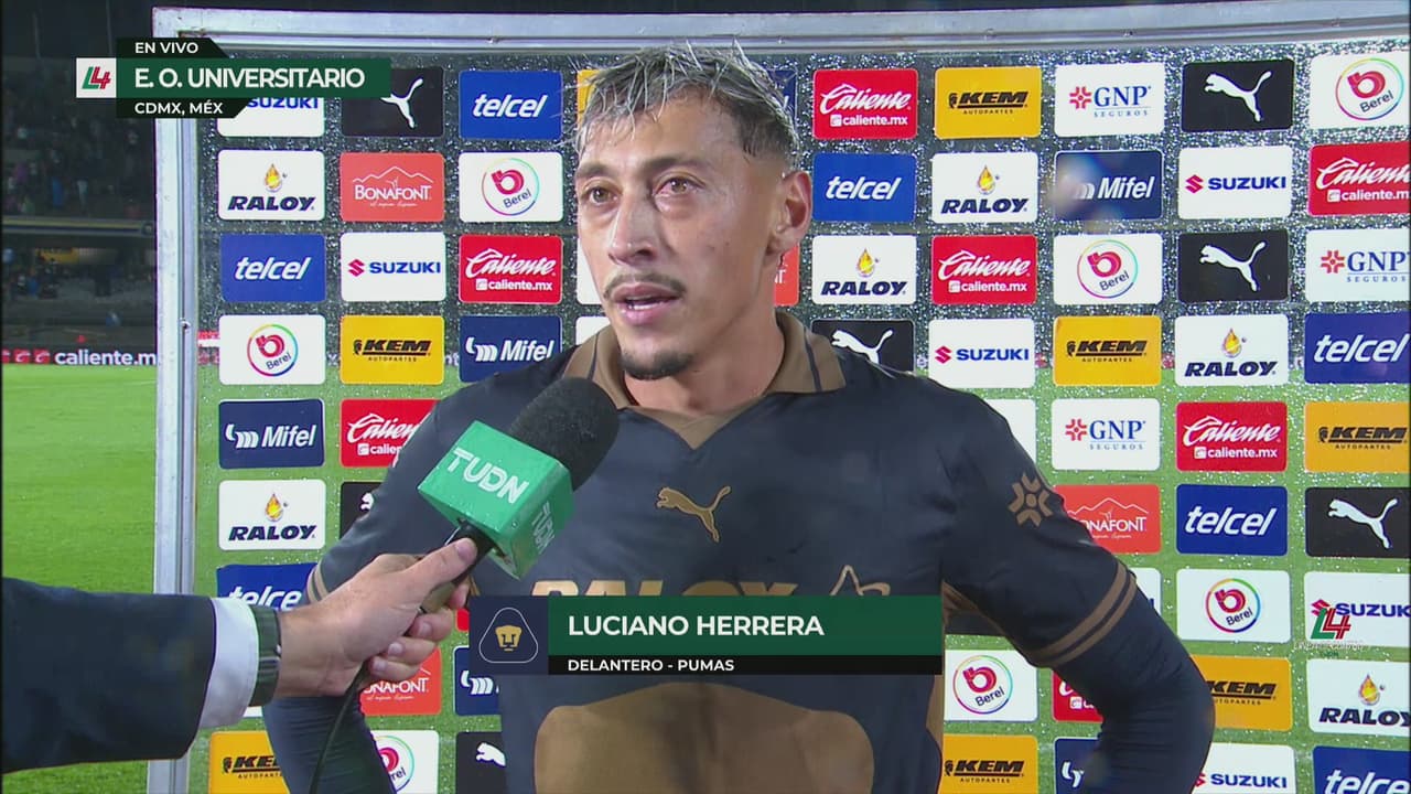 Luciano Herrera reacciona tras anotar su primer gol con Pumas