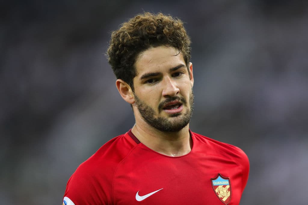 <b>Alexandre Pato </b>(29 años): El delantero brasileño que pasó por clubes como el Chelsea y Milan juega desde el 2017 en el Tianjin Quanjian.