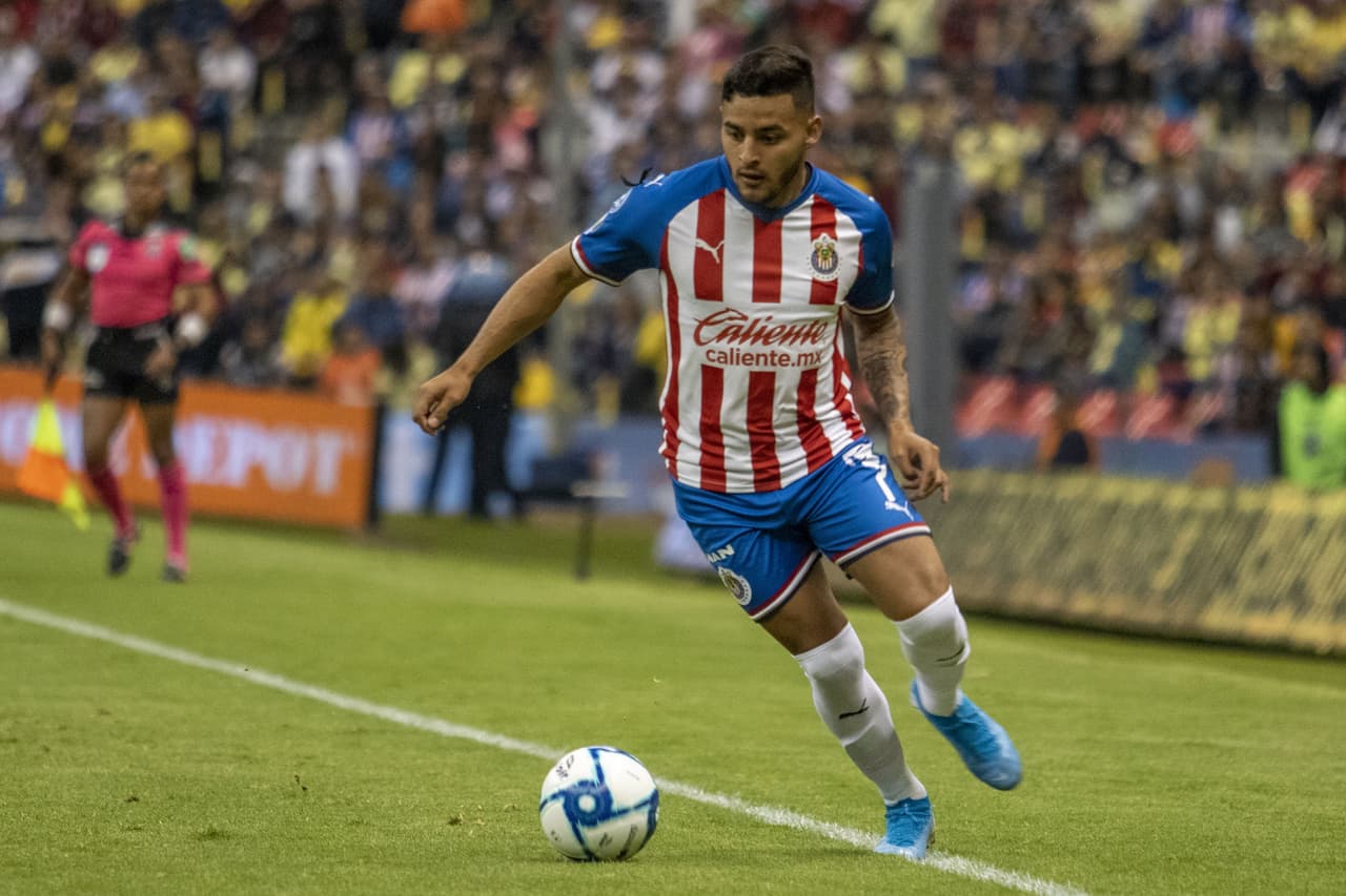Alexis Vega. El goleador de las Chivas está tasado en 4 millones de euros, con sólo 21 años.