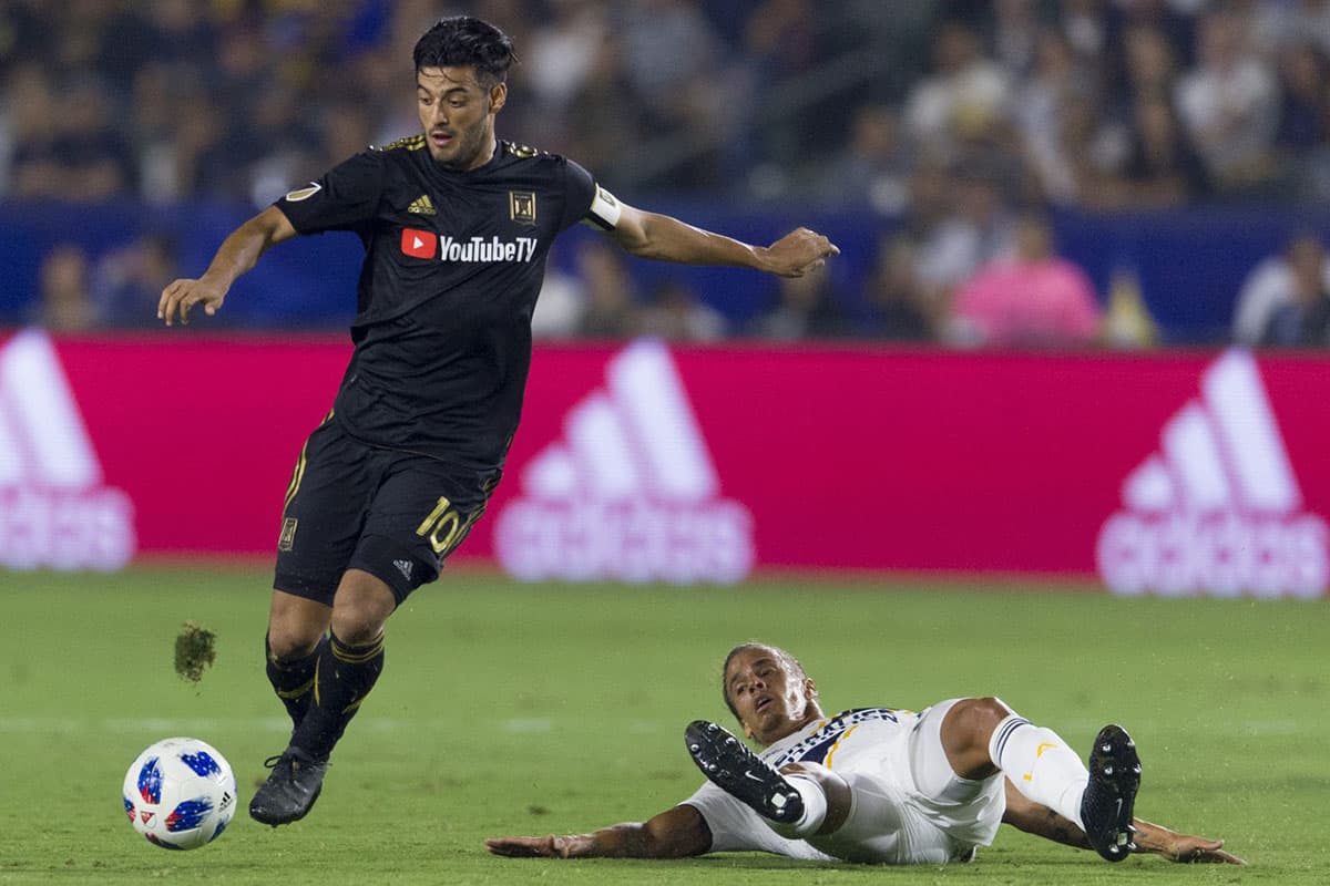El mexicano Vela fue el jugador más destacado de LAFC en la tercera edición del derbi en Los Ángeles, por su gol y buena actuación en los 90 minutos en el StubHub Center.