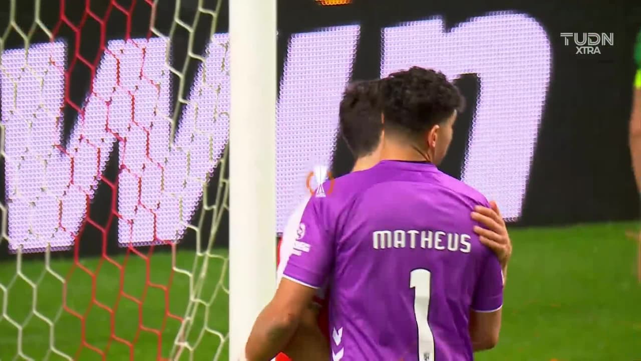 ¡TIRO ATAJADO! disparo por Kiril Despodov.