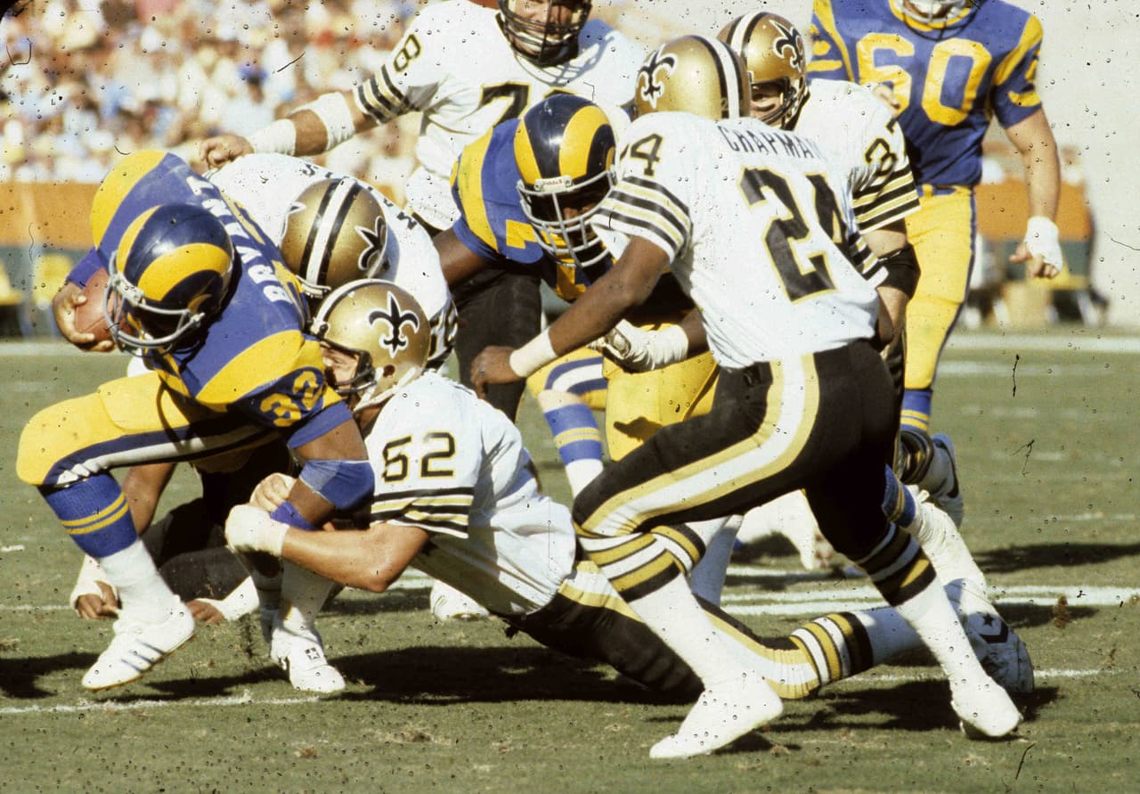 SUPER BOWL XV Superdome en New Orleans. Temporada para el olvido. Los New Orleans Saints ganaron un partido, en New York a los Jets, y perdieron 15.