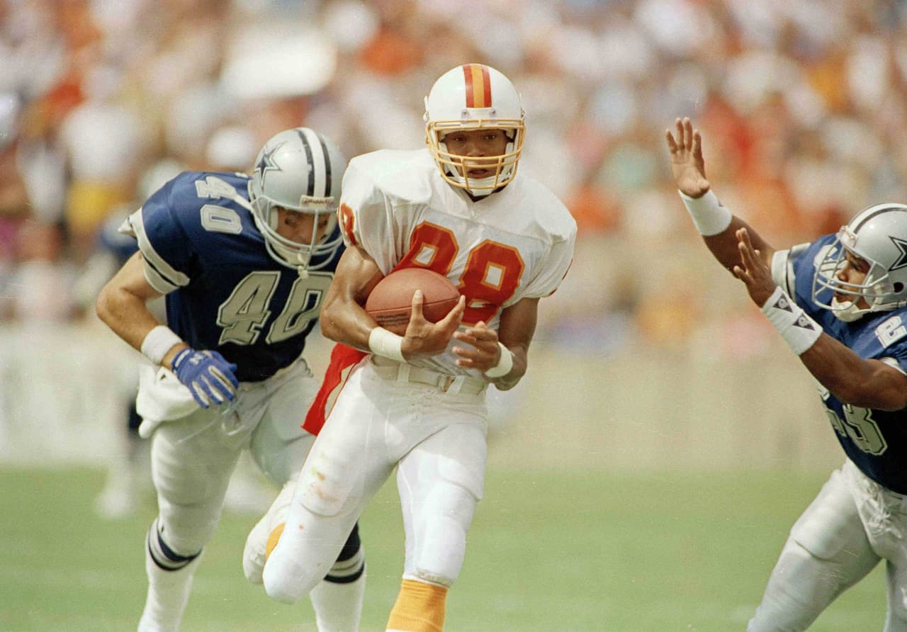 SUPER BOWL XXV Tampa Stadium en Tampa Bay. Los Tampa Bay Buccaneers terminaron esa temporada con 6 - 10, fuera de playoffs.