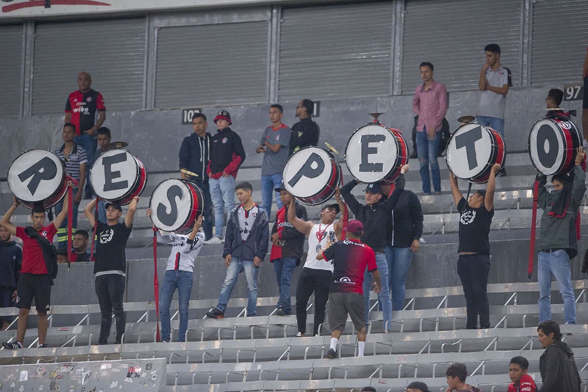 Sin embargo, al final los fanáticos de la Barra 25 celebraron el regreso a la victoria de Atlas.