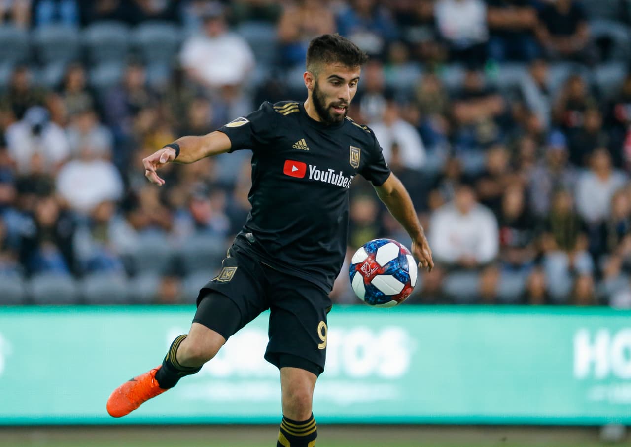 Los Angeles FC forward Diego Rossi (9) controls the ball during a U.S. Open Cup quarterfinals soccer match between Los Angeles FC and Portland Timbers in Los Angeles, Wednesday, July 10, 2019. The Timbers won 1-0. (AP Photo/Ringo H.W. Chiu)