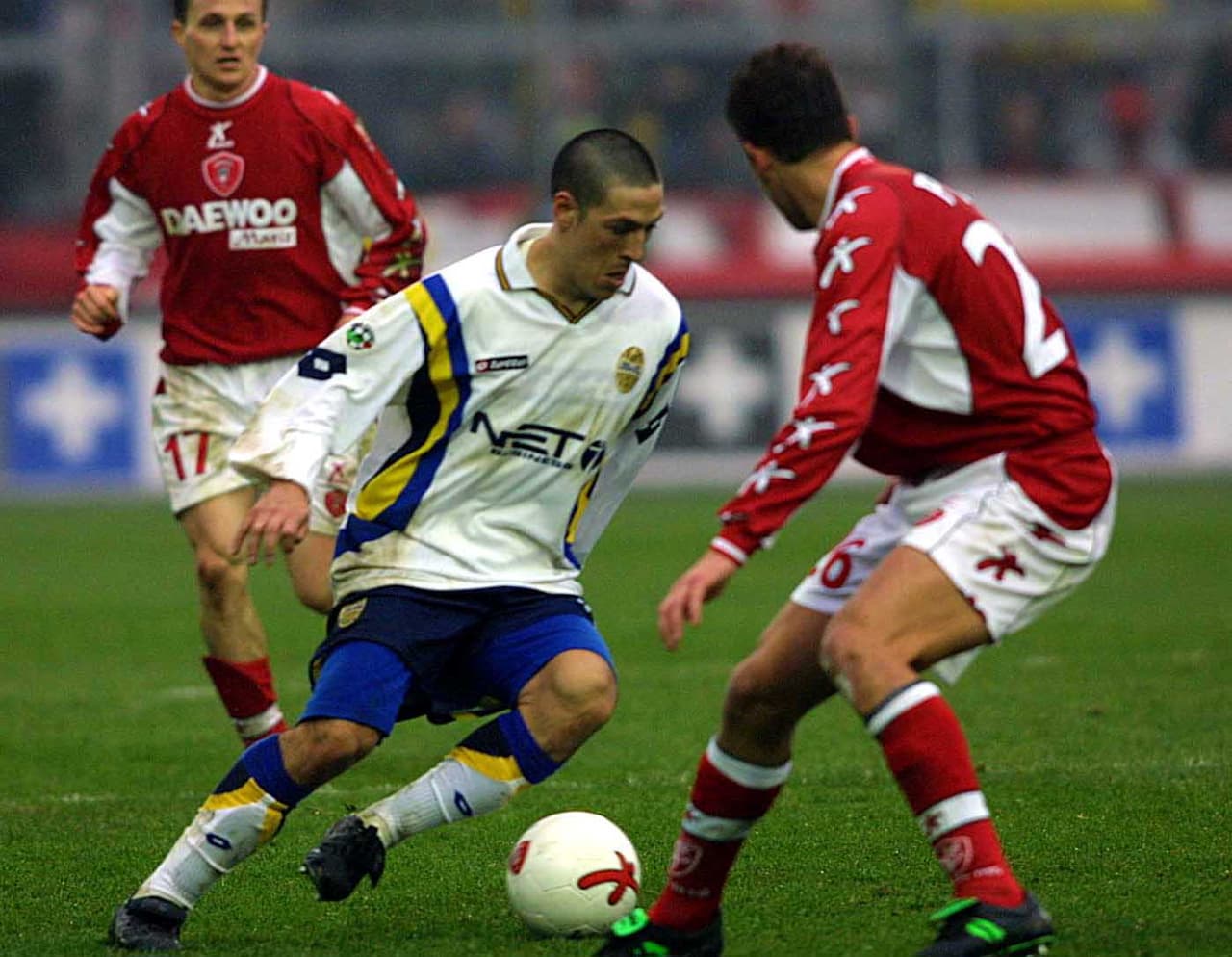 Mauro Camoranesi anotó 21 goles en dos años con el Cruz Azul para fichar en el 2000 por el Hellas Verona. En 2006 salió campeón del mundo con Italia.
