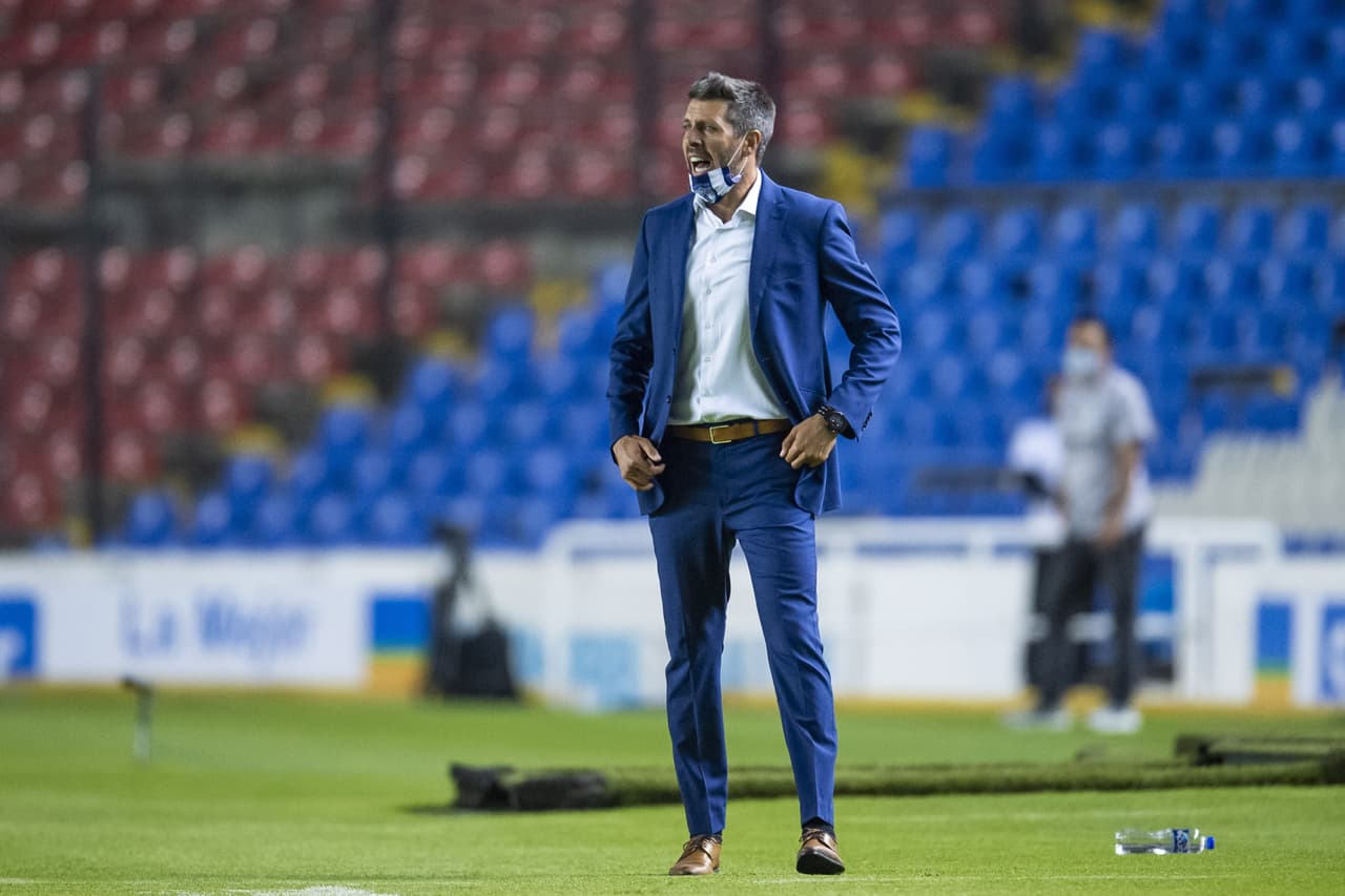 Pezzolano no renunciará: “Soy terco, no sé tirar la toalla”