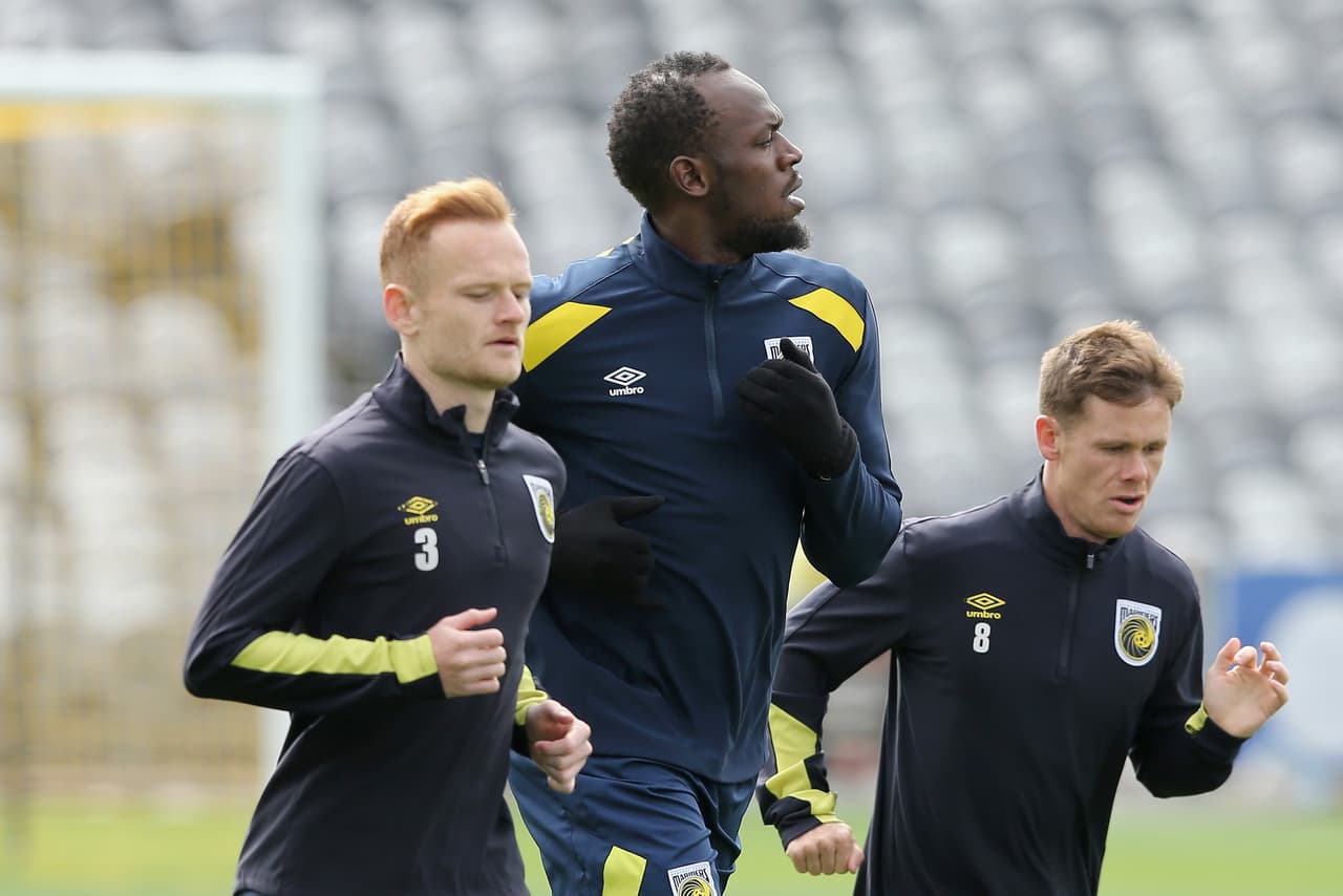 Bolt confesó que le está costando adaptarse al ritmo del fútbol profesional