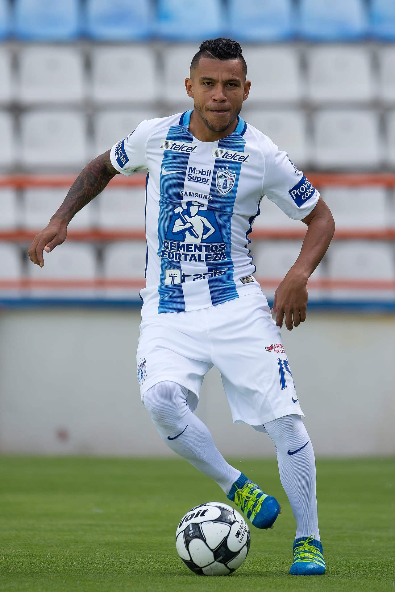 Wilson Morelo (Monterrey, Pachuca, Dorados): llegó a los Rayados desde Santa Fe, pero jugaba muy poco. Pasó a los Tuzos y allí la historia se repitió. Luego estuvo con Dorados, tuvo mejor suerte, pero no la suficiente. Sigue siendo propiedad de ellos, pero ha estado a préstamo en Chile y ahora en el equipo colombiano.