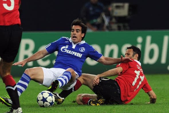 El español José Manuel Jurado era el futbolista que apenas tenía algunos destellos de clase por parte de los locales.