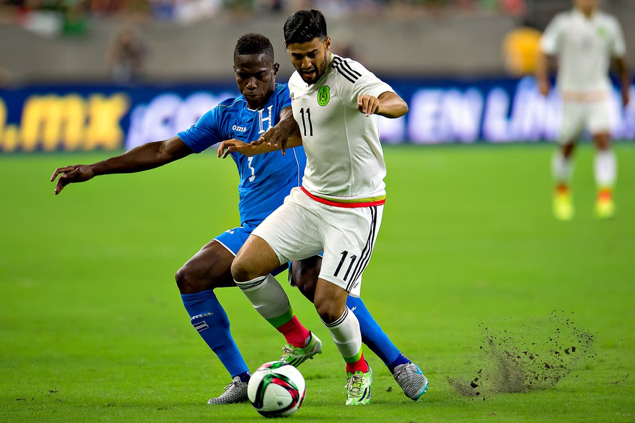 El once mexicano se atrevió a encarar al rival, su velocidad fue determinante para los contragolpes aztecas .