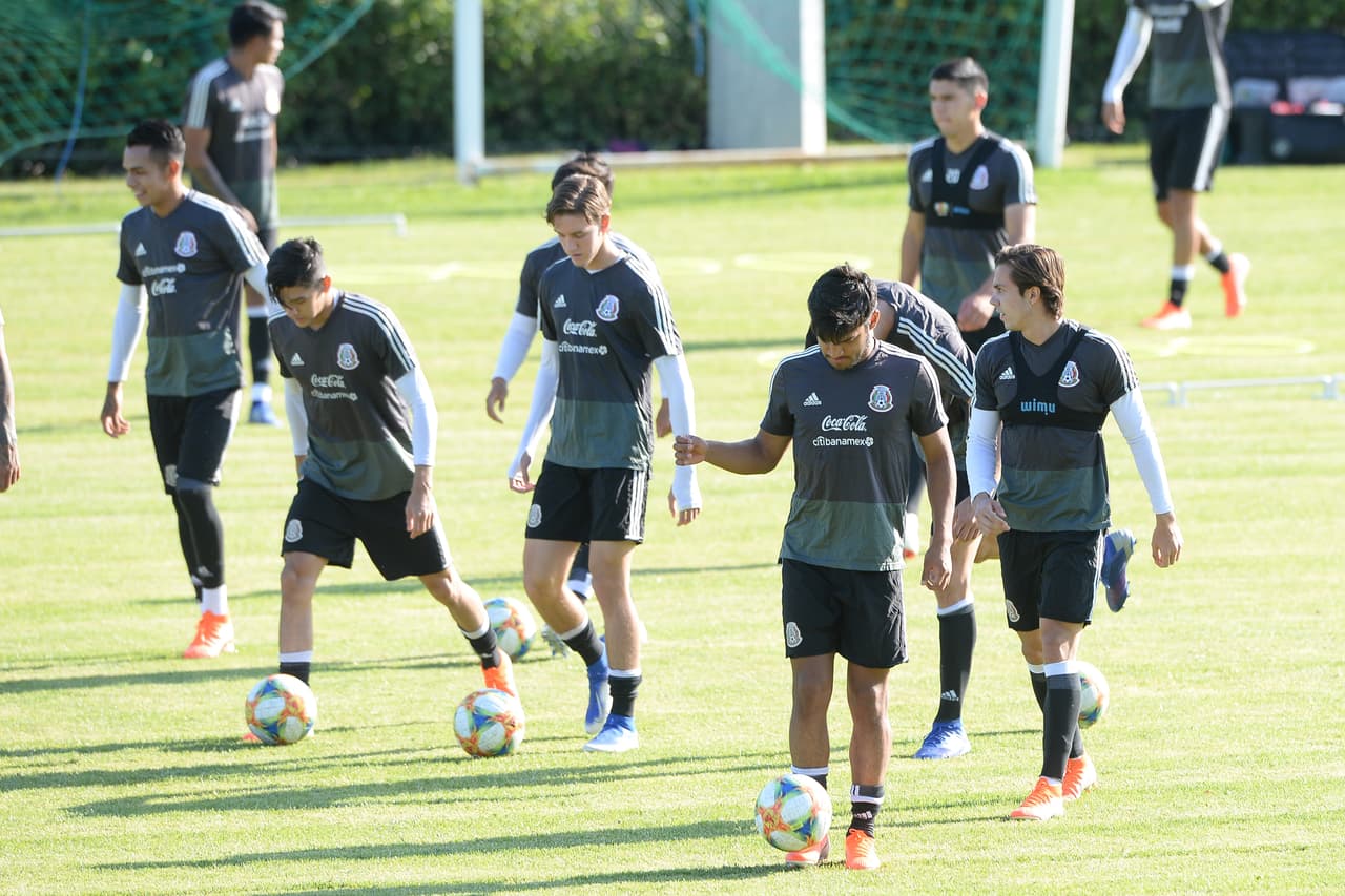 La Selección Mexicana Sub-23 tuvo un entrenamiento con buen ánimo con miras a su duelo contra Irlanda en el Torneo Esperanzas de Toulon, pues un triunfo lo acercará a la siguiente fase.