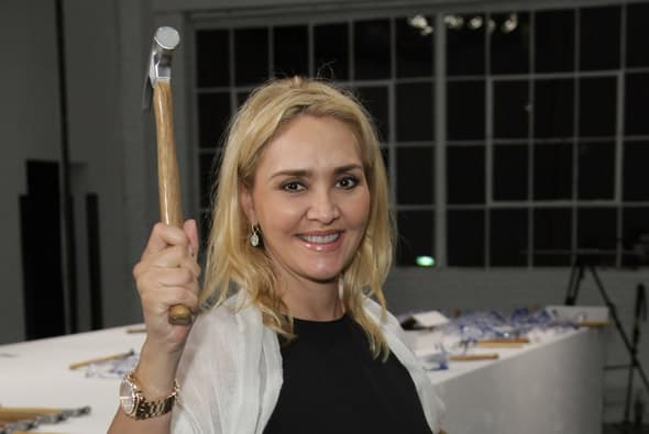 Angelica Fuentes retiró la carta que destituía a Néstor De la Torre.