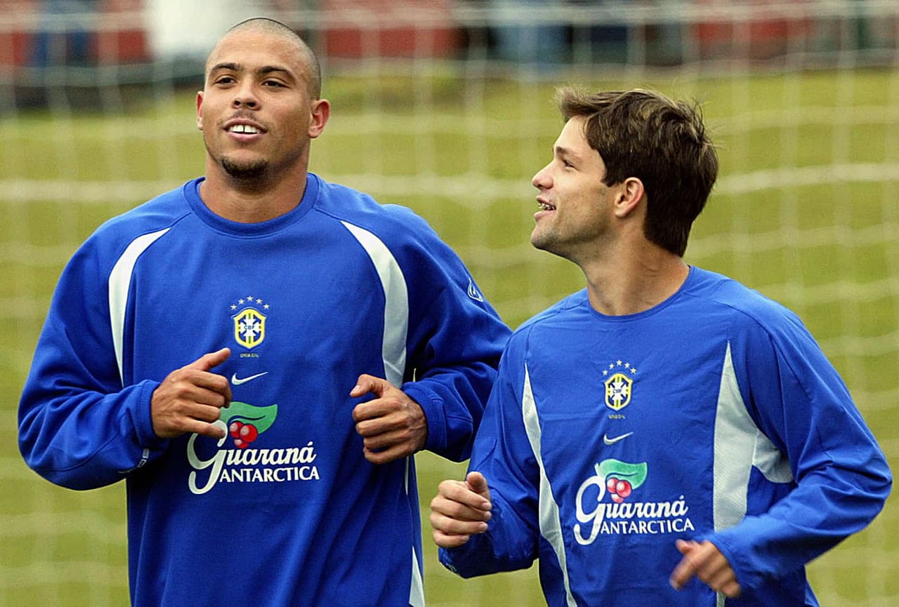 El Fenómeno, Ronaldo, fue uno de los máximos artilleros de Brasil en Copa América, deleitando a todos los fanáticos del fútbol con sus bicicletas y la forma de dejar a sus rivales en el suelo.