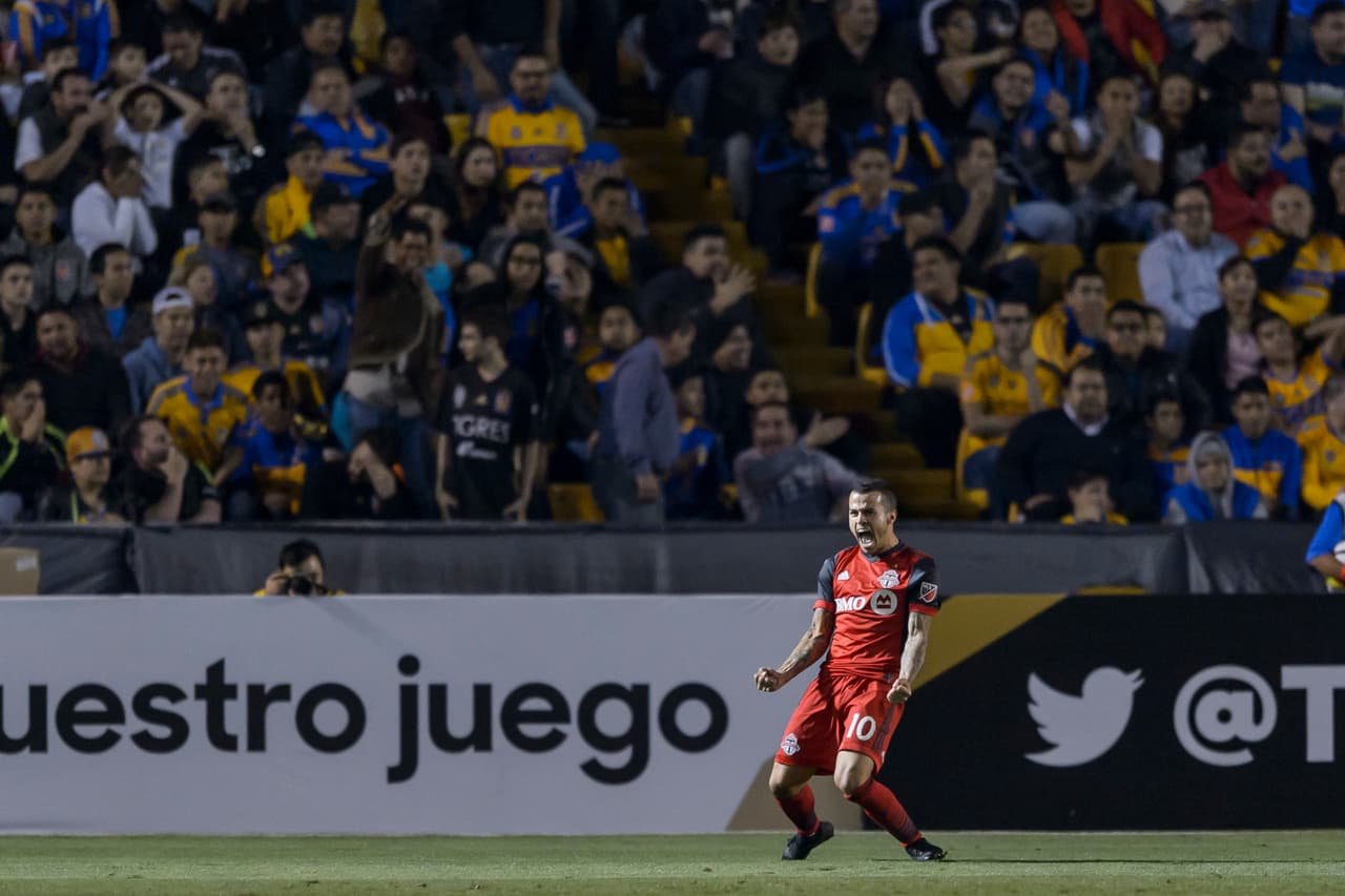 Ante la sorpresa de los mexicanos, Giovinco fue figura con Toronto FC en las eliminaciones de Tigres y América de México, ambas cerrando como visitante.