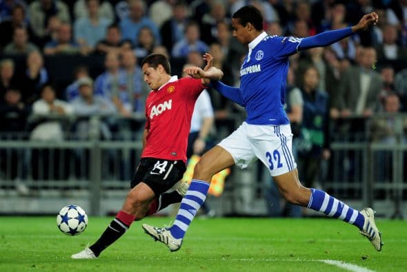 'Chicharito' tuvo diversas opciones de abrir el marcador, pero la diferencia sólo estuvo en centímetros de la portería.