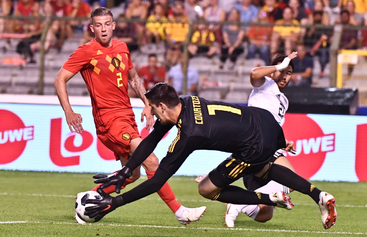 Los de Roberto Martínez, ante su público, fueron ganando en dinamismo hasta que llegó el segundo gol, que se intuía.
