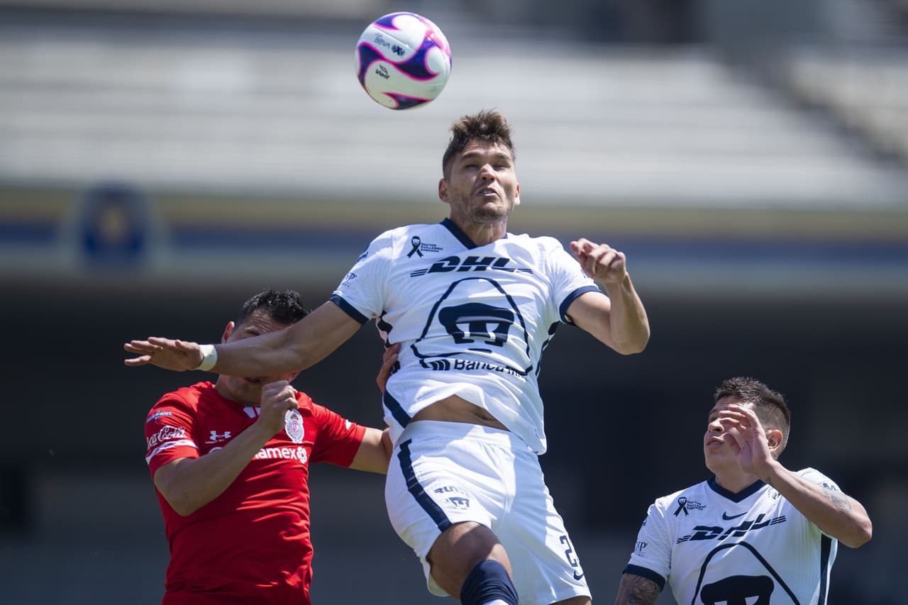 Freire alza la voz con Pumas: "Falta que nos miren con respeto"