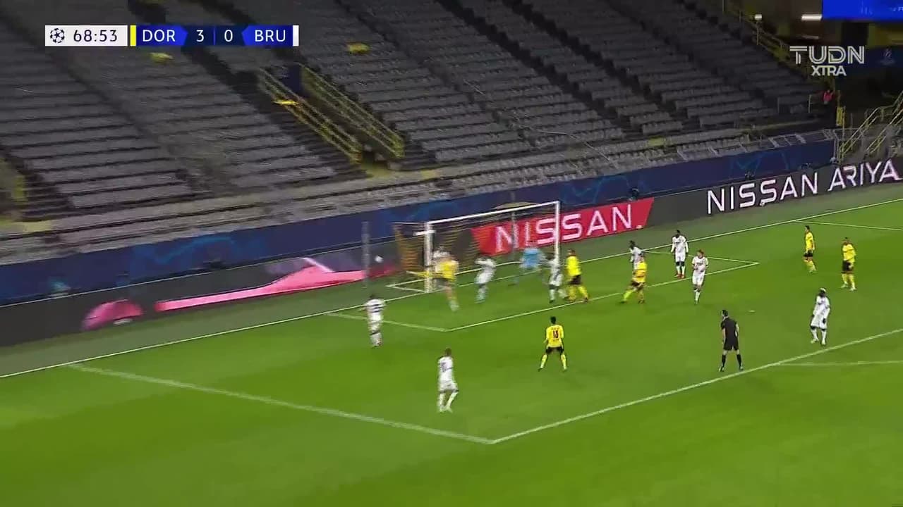 ¡TIRO ATAJADO! disparo por ["Erling"] ["Braut Håland"].