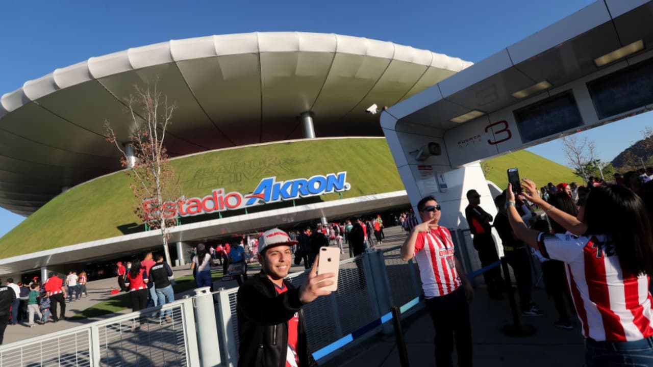 Aficionados deben cumplir un código de conducta en los estadios