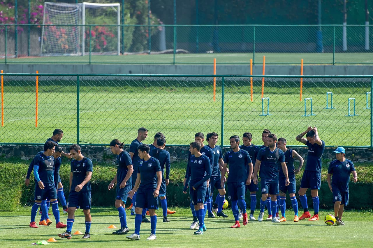 La mentalidad para Cruz Azul es un tema pendiente, tanto que los empates y derrotas en el último minuto aún son un pendiente por superar y luego de eso trabajar por encaminarse a los títulos.